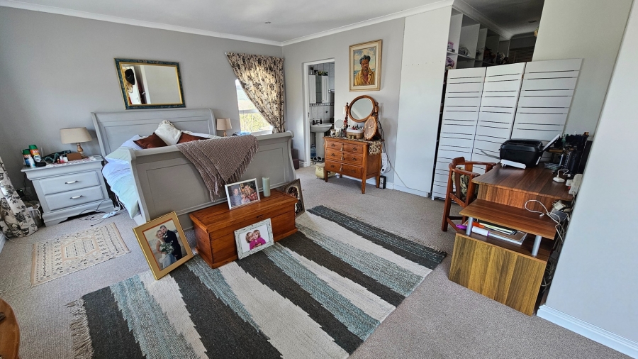 To Let 3 Bedroom Property for Rent in Paradise Western Cape